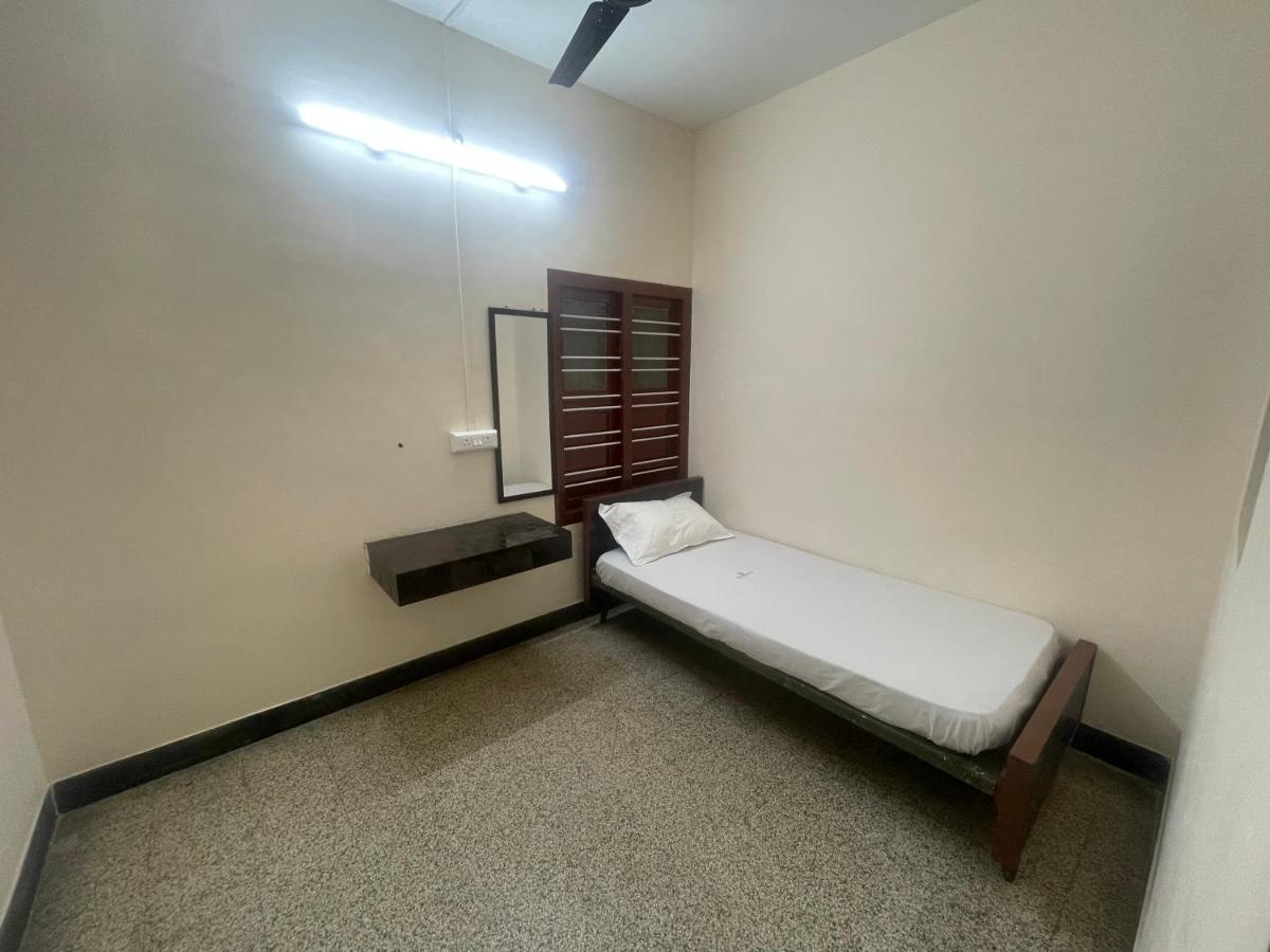 Sj Grand Hotell Coimbatore Exteriör bild